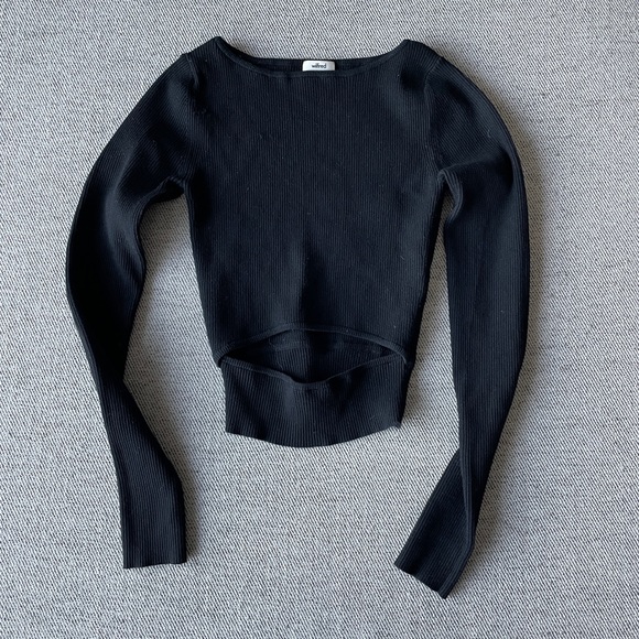 Aritzia Wilfred Yacine Cut Out Knot Top Black - Picture 2 of 6